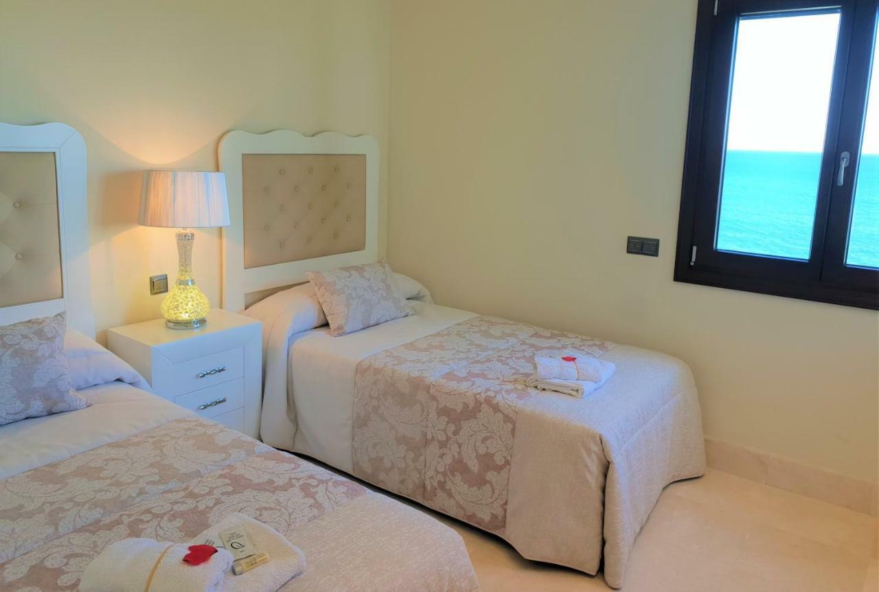Luxury Apartment Frontal To The Sea In Estepona Doncella Beach Εξωτερικό φωτογραφία