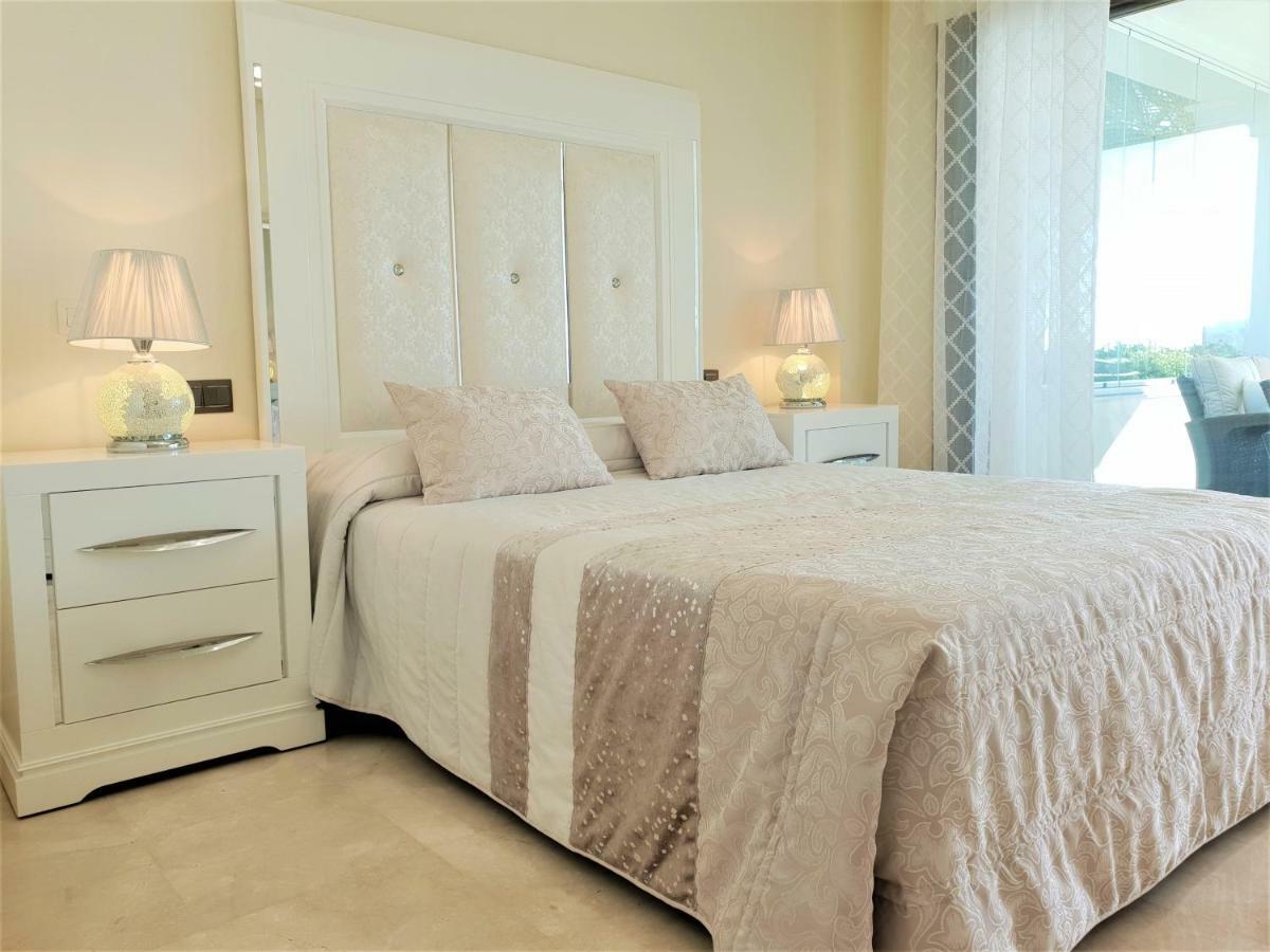 Luxury Apartment Frontal To The Sea In Estepona Doncella Beach Εξωτερικό φωτογραφία