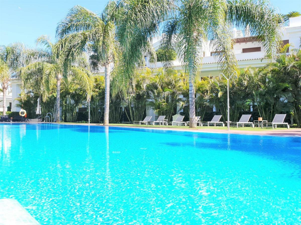 Luxury Apartment Frontal To The Sea In Estepona Doncella Beach Εξωτερικό φωτογραφία