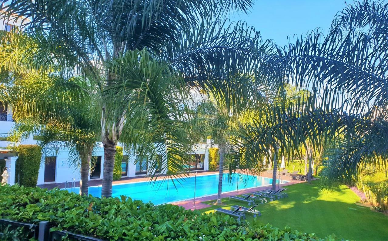 Luxury Apartment Frontal To The Sea In Estepona Doncella Beach Εξωτερικό φωτογραφία